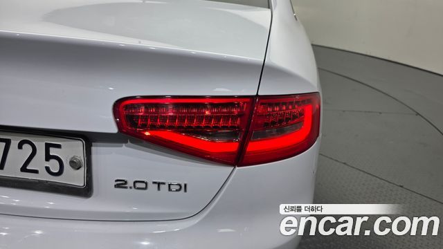 Audi A4 2.0 TDI dynamic B8 2013 — фото 23