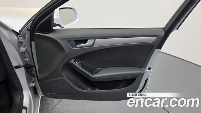 Audi A4 2.0 TDI dynamic B8 2013 — фото 25