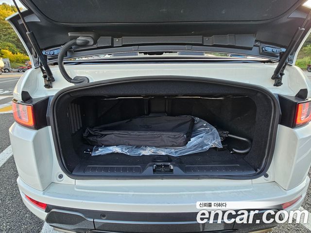 Land Rover Range Rover Evoque 2.0 TD4 SE Dynamic Convertible 2019 — фото 23