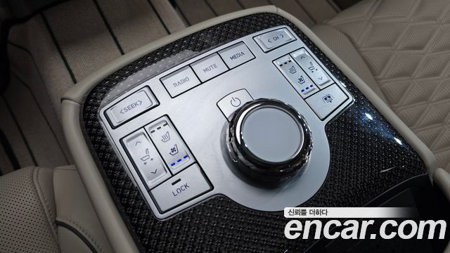 Genesis G80 (RG3) Gasoline 3.5 Turbo AWD 2025 — фото 40
