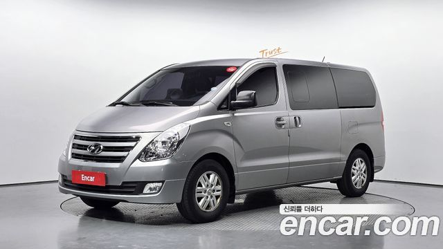 Hyundai Grand Starex 5-Seater VAN Modern