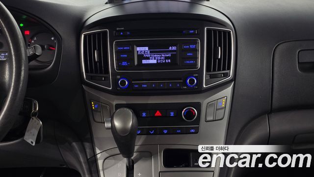Hyundai Grand Starex 5-Seater VAN Modern 2016 — фото 19