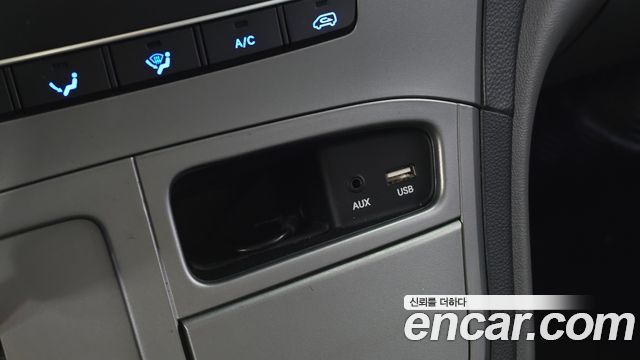 Hyundai Grand Starex 5-Seater VAN Modern 2016 — фото 20