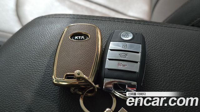 Kia K5 Hybrid (II) Noblesse 2019 — фото 17