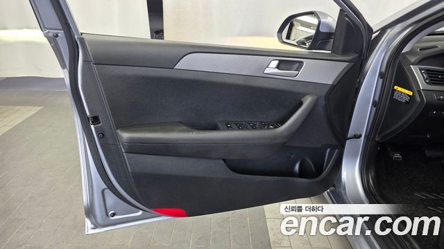 Hyundai Sonata (LF) LPI Premium Special 2016 — фото 24