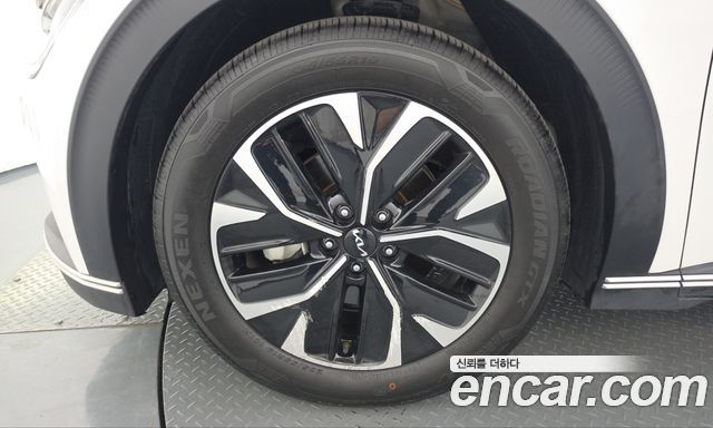 Kia EV6 Long Range Air 2023 — фото 5
