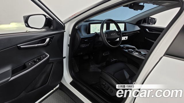 Kia EV6 Long Range Air 2023 — фото 10