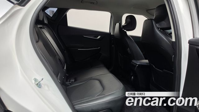 Kia EV6 Long Range Air 2023 — фото 19