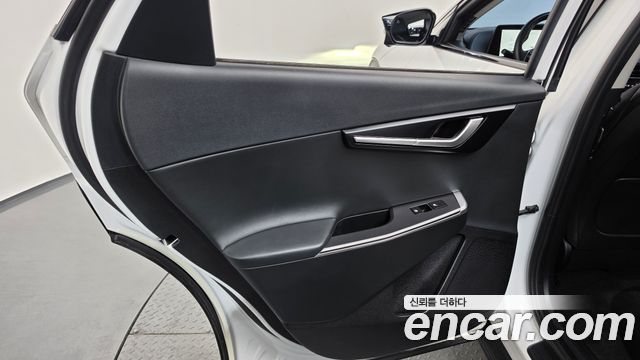 Kia EV6 Long Range Air 2023 — фото 25