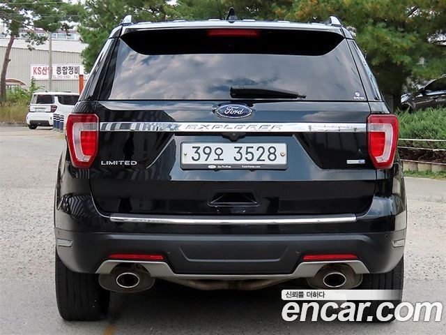 Ford Explorer 2.3 Limited 4WD 5th 2019 — фото 4