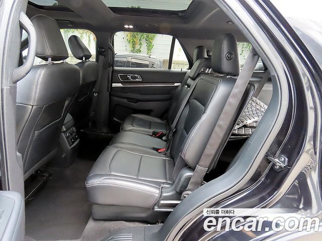Ford Explorer 2.3 Limited 4WD 5th 2019 — фото 6