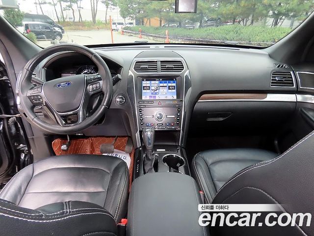 Ford Explorer 2.3 Limited 4WD 5th 2019 — фото 7
