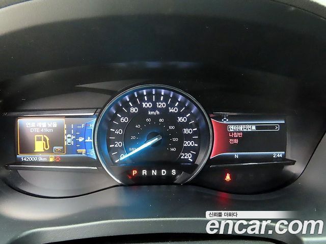 Ford Explorer 2.3 Limited 4WD 5th 2019 — фото 9