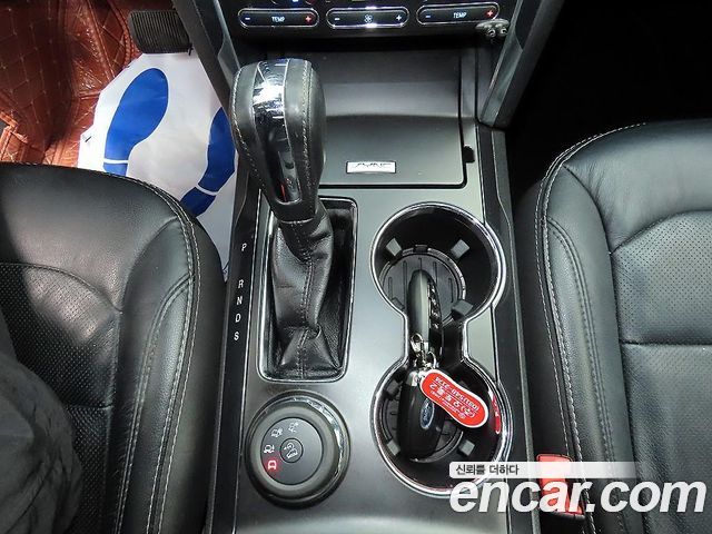 Ford Explorer 2.3 Limited 4WD 5th 2019 — фото 10