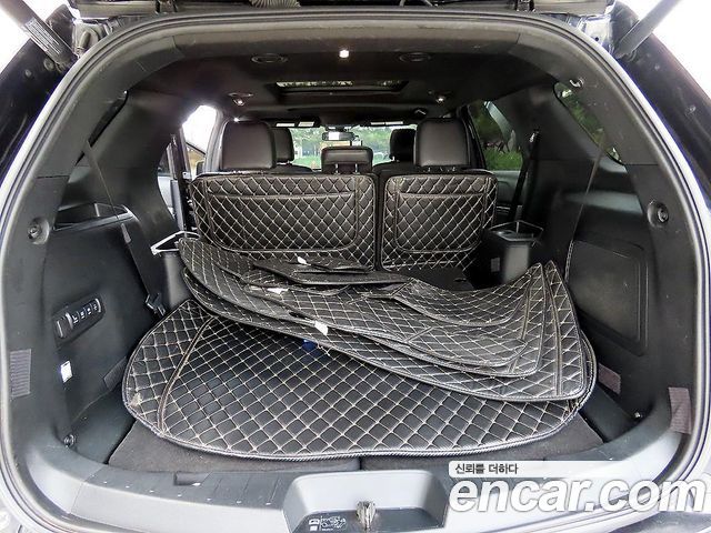 Ford Explorer 2.3 Limited 4WD 5th 2019 — фото 22