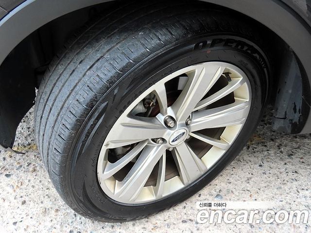 Ford Explorer 2.3 Limited 4WD 5th 2019 — фото 24