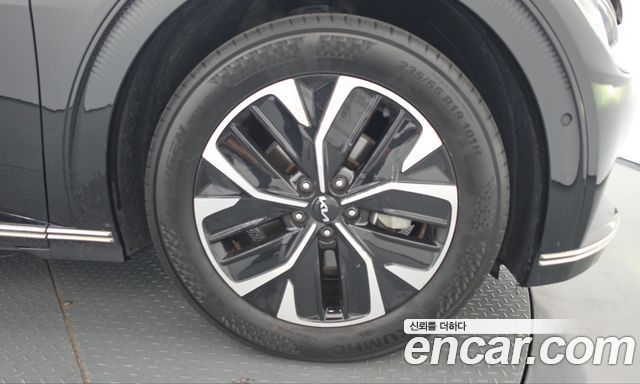 Kia EV6 Long Range Earth 2022 — фото 21