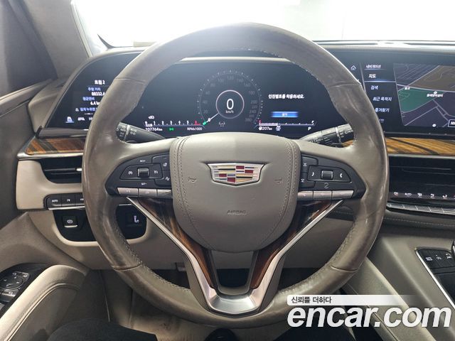 Cadillac Escalade (V) 6.2 Sports Platinum 2022 — фото 5