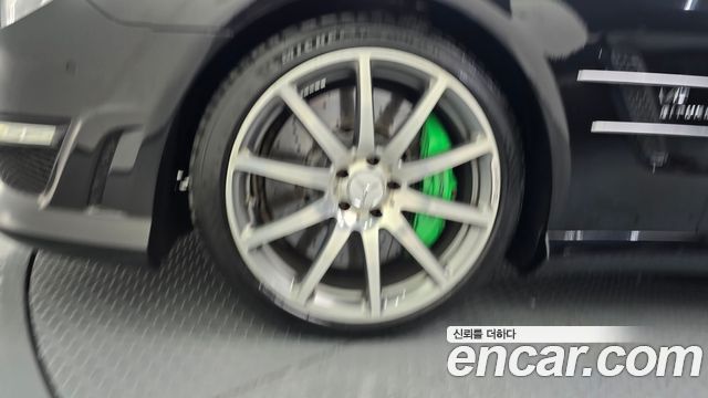 Mercedes-Benz SL-Class SL63 AMG R231 2013 — фото 5