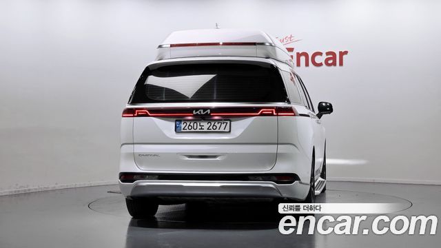 Kia Carnival (IV) Gasoline 4-Seater Hi-Limousine Signature 2022 — фото 4