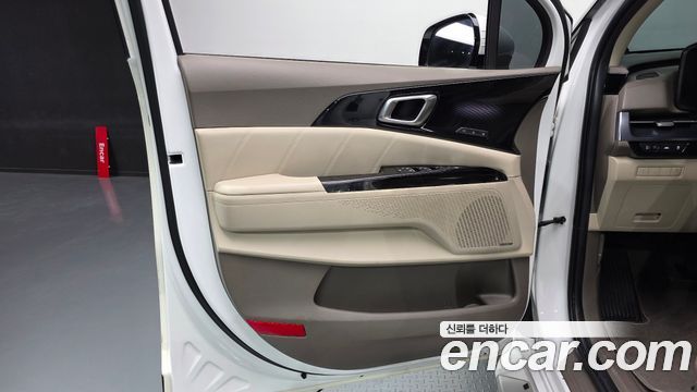 Kia Carnival (IV) Gasoline 4-Seater Hi-Limousine Signature 2022 — фото 24