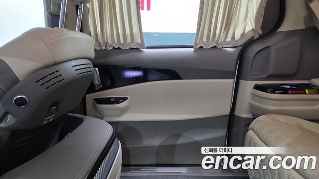 Kia Carnival (IV) Gasoline 4-Seater Hi-Limousine Signature 2022 — фото 25