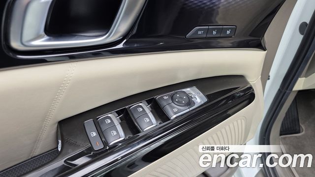 Kia Carnival (IV) Gasoline 4-Seater Hi-Limousine Signature 2022 — фото 28