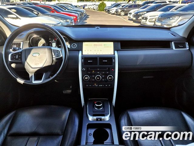 Land Rover Discovery Sport 2.0 TD4 SE 2018 — фото 7