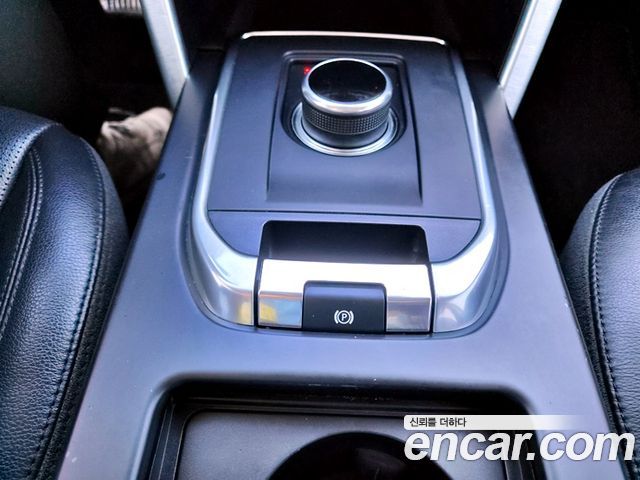 Land Rover Discovery Sport 2.0 TD4 SE 2018 — фото 10