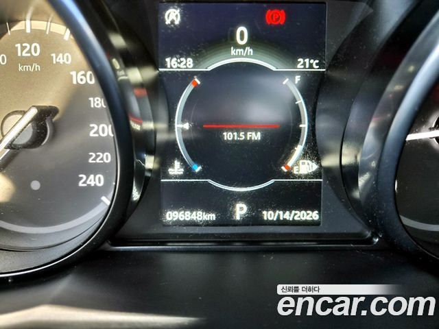 Land Rover Discovery Sport 2.0 TD4 SE 2018 — фото 15