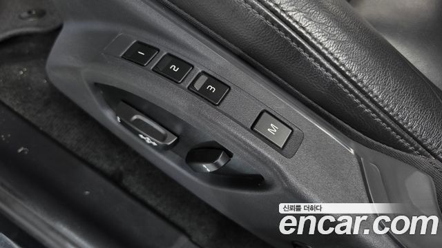 Volvo XC60 D3 1st 2016 — фото 18