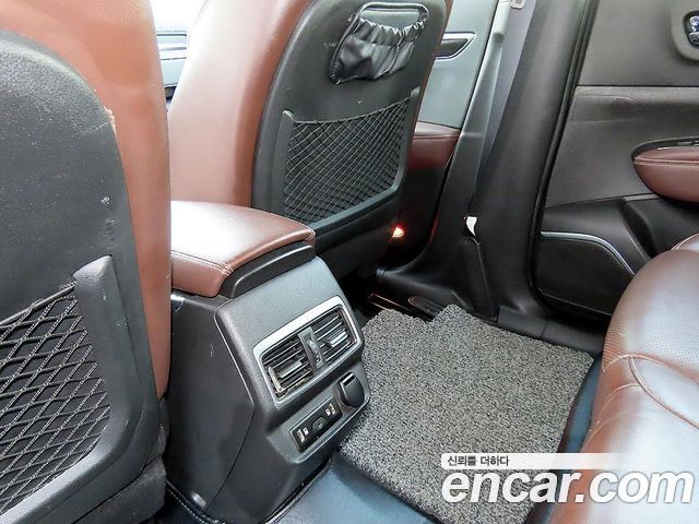 Renault Korea QM6 Diesel 2WD RE Signature 2017 — фото 19