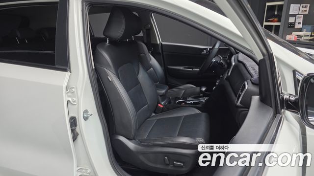Kia Sportage The Bold Diesel 1.6 2WD Prestige 2022 — фото 11