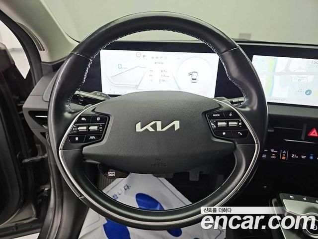 Kia EV6 Long Range 4WD Air 2023 — фото 9