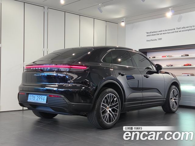Porsche Macan EV Base 4 2026 — фото 2