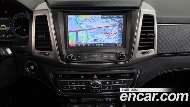 KG Mobility (SsangYong) Rexton Sports Diesel 2.2 2WD Prestige 2018 — фото 13
