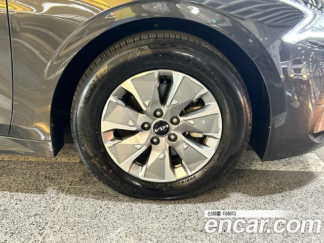 Kia K5 Hybrid (III) Trendy 2023 — фото 5