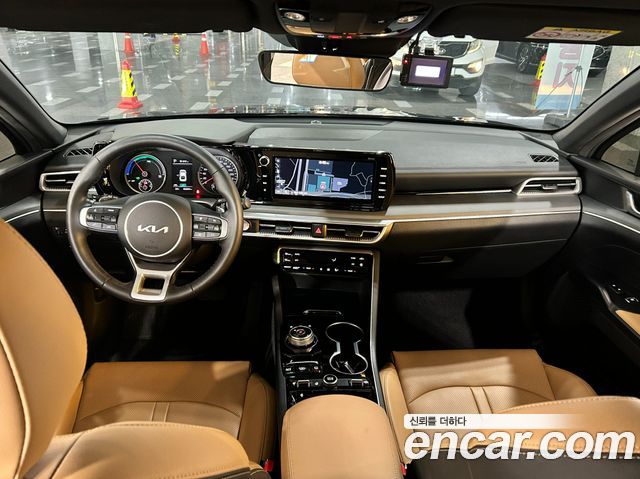Kia K5 Hybrid (III) Trendy 2023 — фото 7
