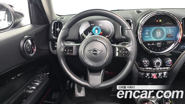MINI Cooper Countryman Classic 2nd 2022 — фото 16