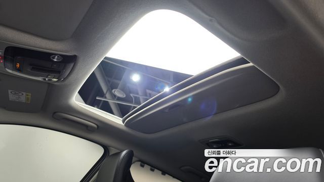 Kia Niro Signature 2022 — фото 18
