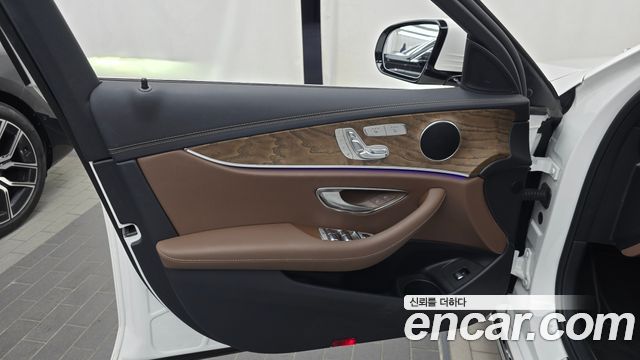 Mercedes-Benz E-Class (W213) E250 Exclusive 2022 — фото 24