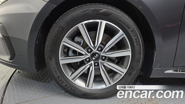 Kia K5 (II) 2.0 Prestige 2020 — фото 5