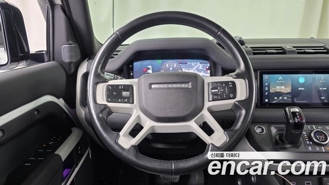 Land Rover Defender (L663) 110 D250 SE 2022 — фото 12