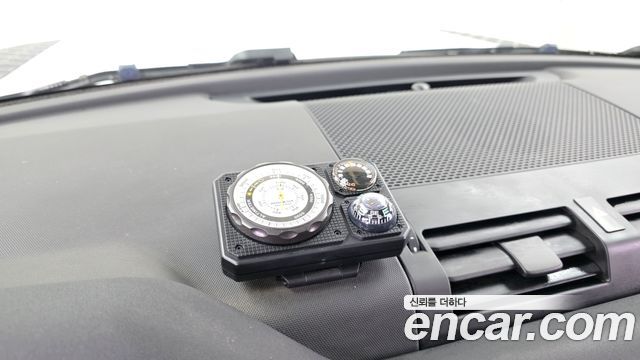 Land Rover Defender (L663) 110 D250 SE 2022 — фото 30