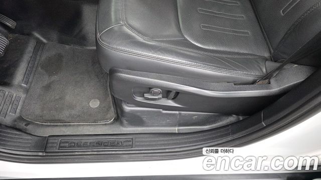 Land Rover Defender (L663) 110 D250 SE 2022 — фото 31