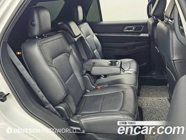 Ford Explorer 2.3 Limited 4WD 5th 2019 — фото 16