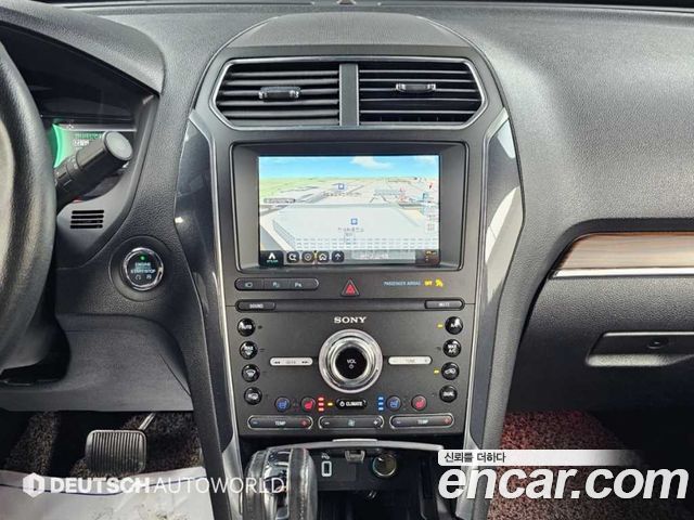 Ford Explorer 2.3 Limited 4WD 5th 2019 — фото 18