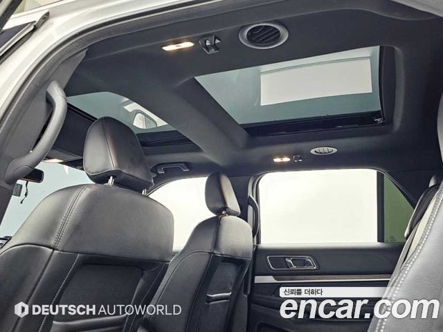 Ford Explorer 2.3 Limited 4WD 5th 2019 — фото 22