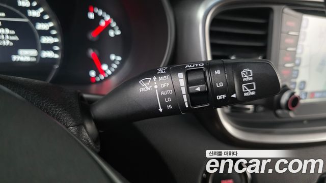 Kia Sorento Diesel 2.2 2WD Marster 2019 — фото 24