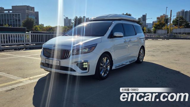 Kia Carnival 9-seater Noblesse 2017 — фото 2